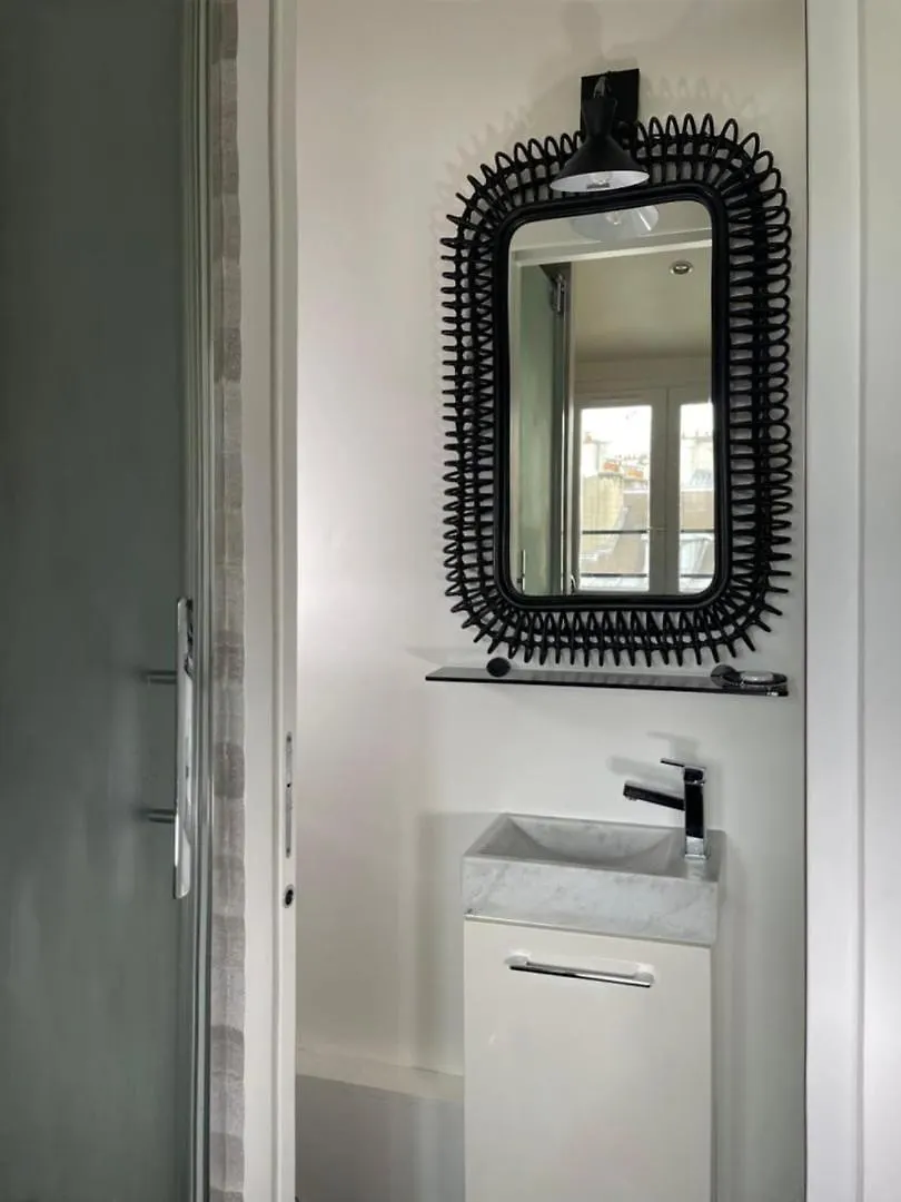 Charming Studio باريس فرنسا