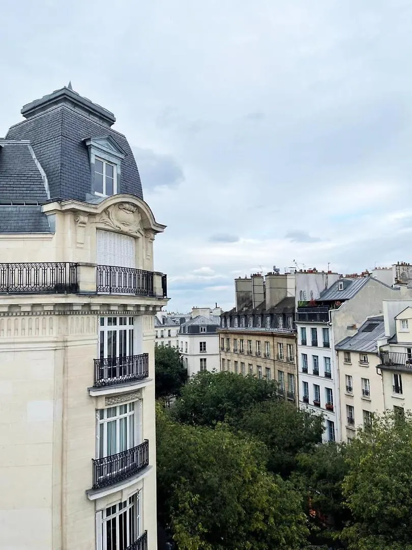 Charming Studio Paris Apartment